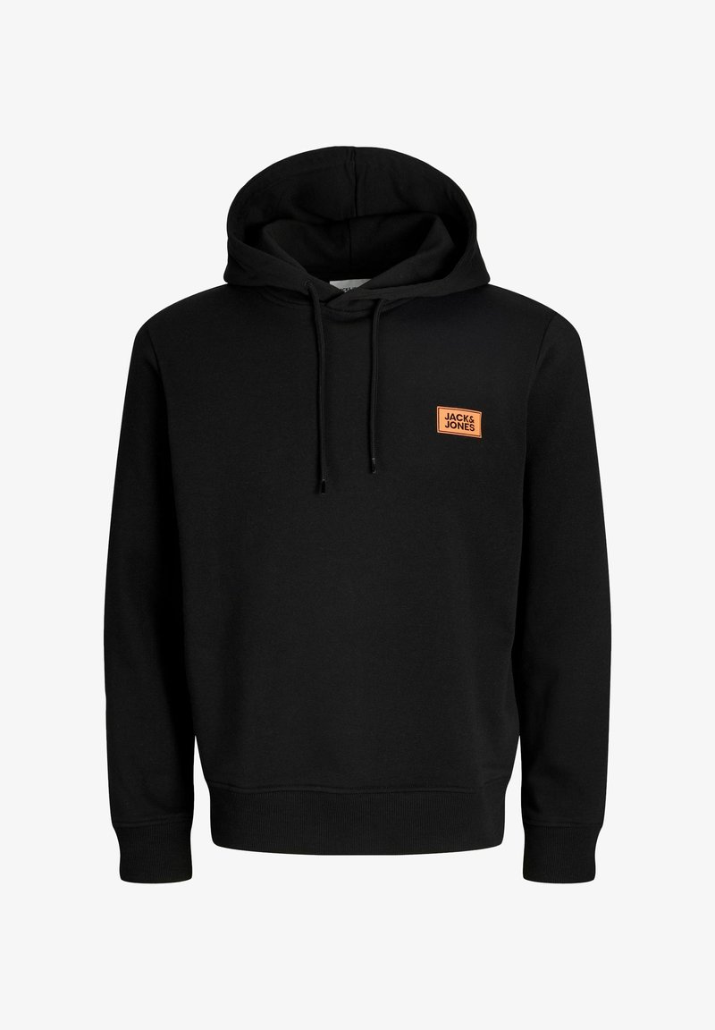 Sweat à capuche noir avec cordons à l’avant et petit logo rectangulaire orange sur la poitrine indiquant Jack & Jones.