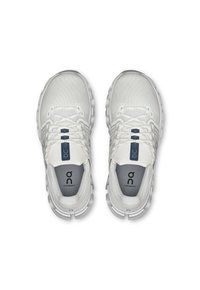 On CLOUDSWIFT 4 AD - Trainers - white   white