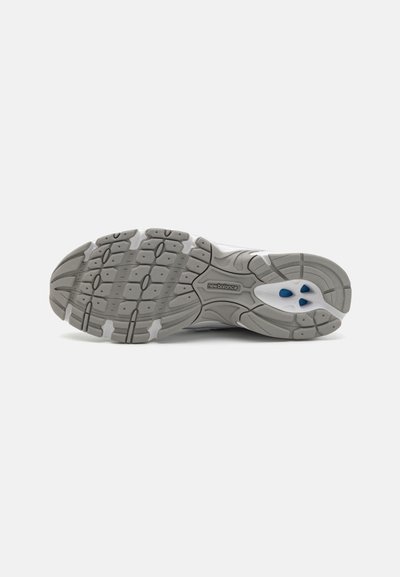 New Balance sneakers 740 unisex bambino bianco argento