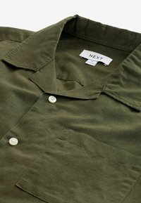 Next SHORT SLEEVE CUBAN COLLAR - Vapaa-ajan kauluspaita - green