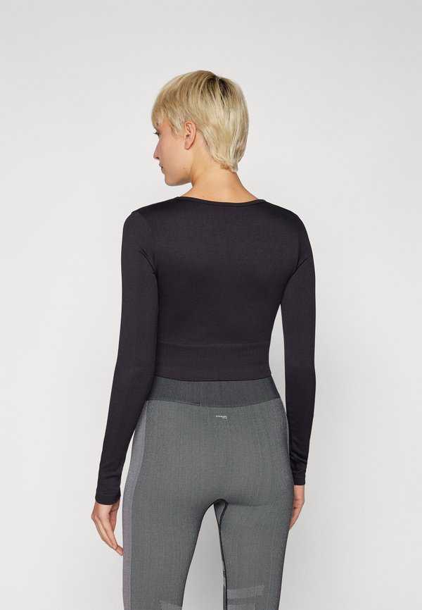 ONPFREE SHORT SEAM TOP - Long sleeved top3