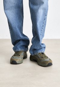 LEVITT - Zapatillas - dark green