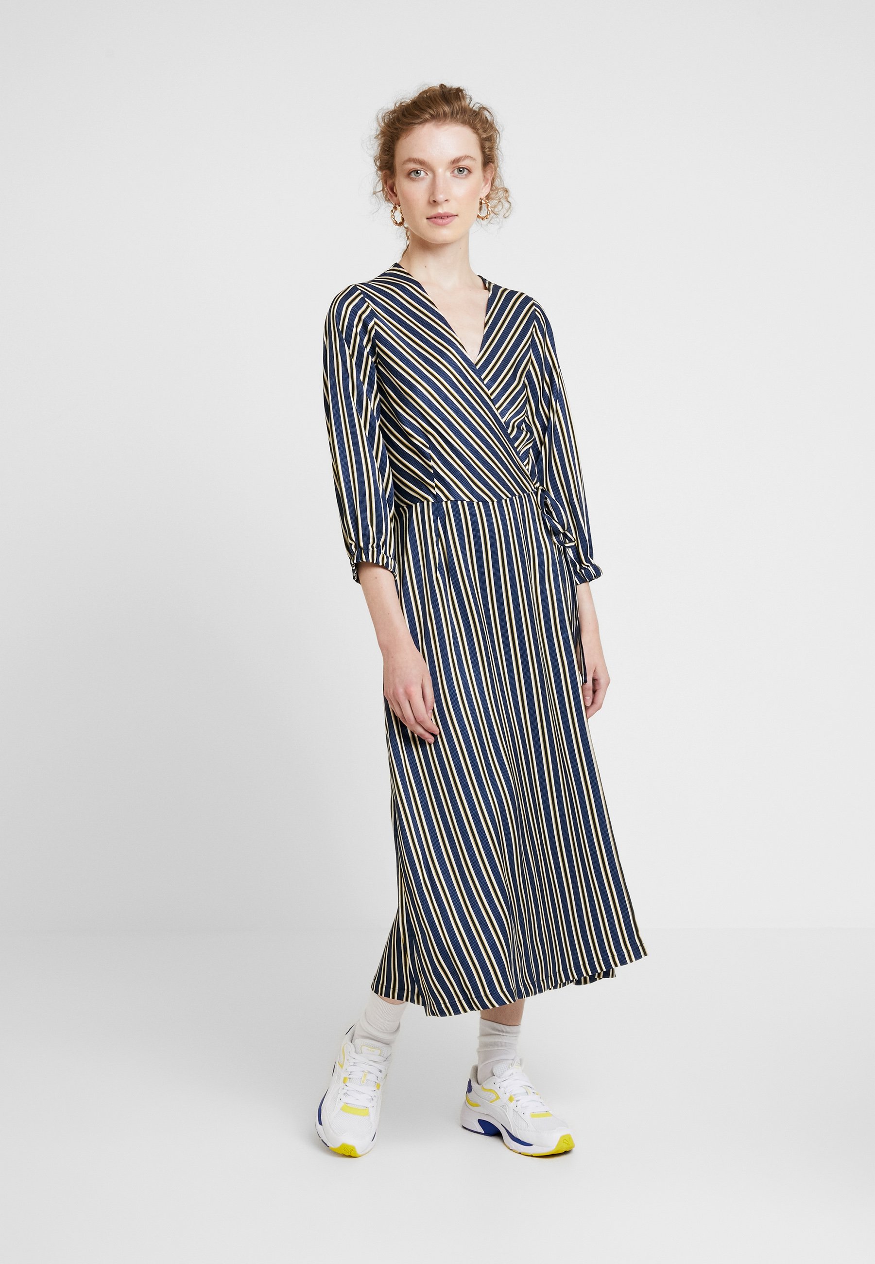 Nümph Kleid Gestreift Nümph Kleid Gestreift