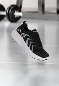 Kijelölve, black/anthracite/white