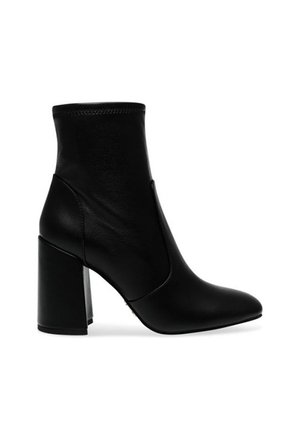 Klassiset nilkkurit - black