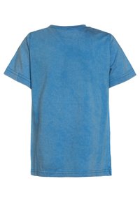 T-shirt blu a maniche corte, realizzato in cotone, con un classico collo rotondo e una texture liscia; la vista posteriore mostra semplici dettagli di cucitura.