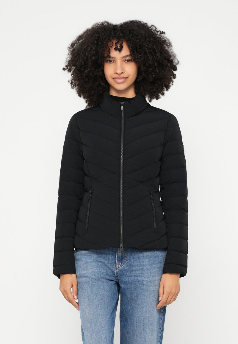 Moose Knuckles Gewatteerde jas zwart