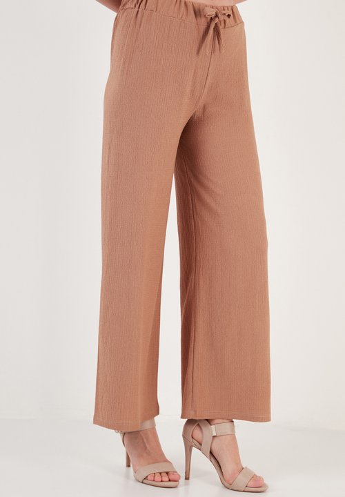 Lela Pants Beige