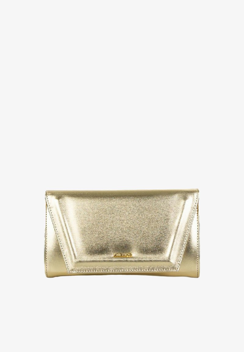 Clutch metallico oro con un design elegante e strutturato, dotato di una patta triangolare, una superficie liscia e un marchio discreto sulla parte anteriore.