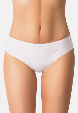 Weiße Baumwollslips mit glatter Textur, tief sitzendem Design und einer kleinen Schleifenakzentuierung vorne. Klassischer Schnitt mit minimaler Bedeckung.