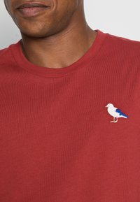 Cleptomanicx GULL - T-shirt básica - rosewood