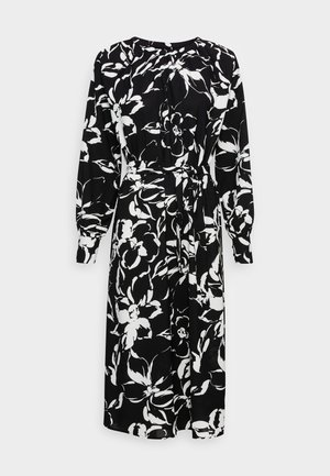 Vero Moda Tall VMPOLLIANA INGE CALF DRESS - Denné šaty - black/polliana