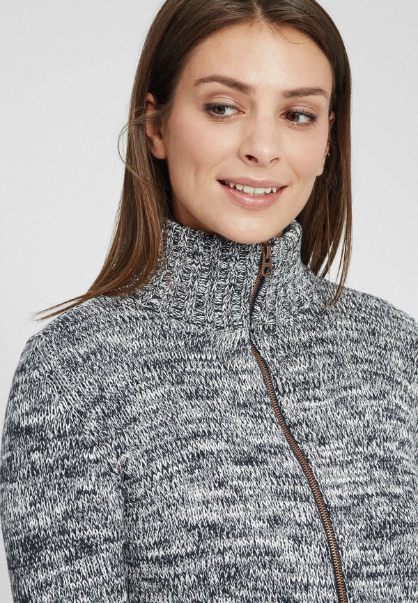 OXPhenix - Cardigan - insignia b4