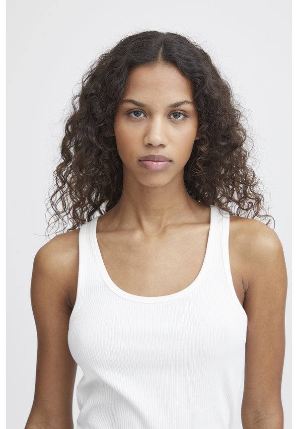 IHPalmer - Top - cloud dancer4