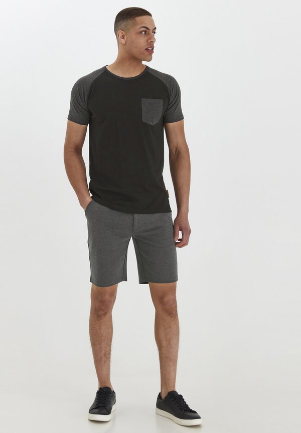 Shorts - charcoal mix3