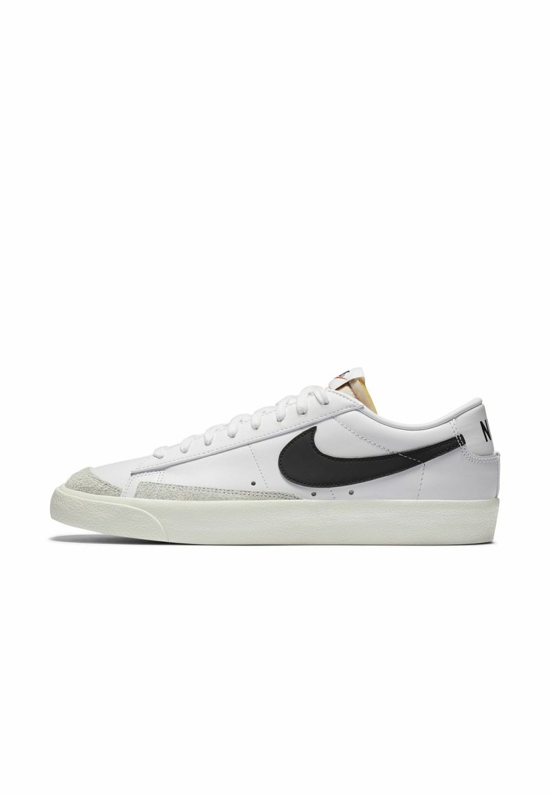 Nike Sportswear - BLAZER 77 VNTG UNISEX - Sneakers - white/black sail total orange, Forstør