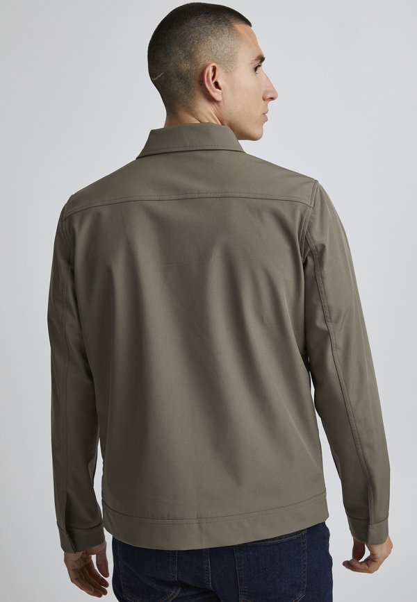 CFOneil - Light jacket - bungee cord3