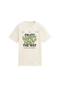 Krämfärgad bomull t-shirt med korta ärmar, prydd med lekfull grön bubbeltextdesign och fet svart text. Texten innehåller olika fraser.