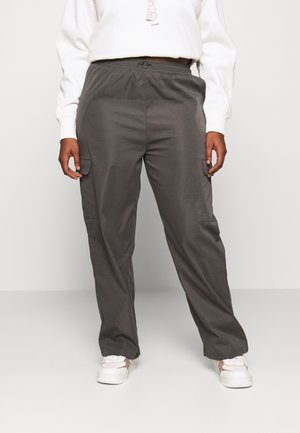 ONLY Curve ONCCASHI PANT - Παντελόνι cargo - raven