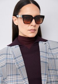 KARLIE - Occhiali da sole - black