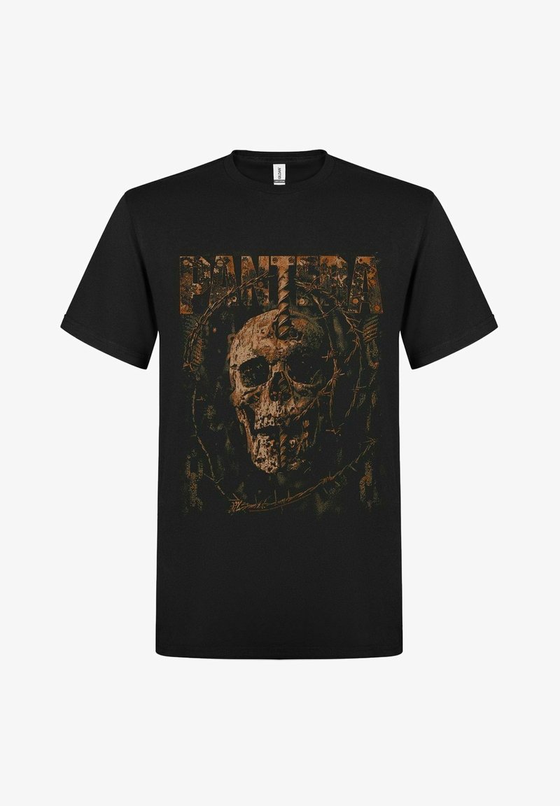 Svart bomulls T-skjorte med en slitt grafikk av et hodeskalle og piggtråd, med "PANTERA" i fet, rusten oransje skrift.