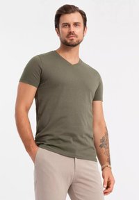 Ombre SET OF 3 V-NECK - Jednoduché tričko - olive - navy - black