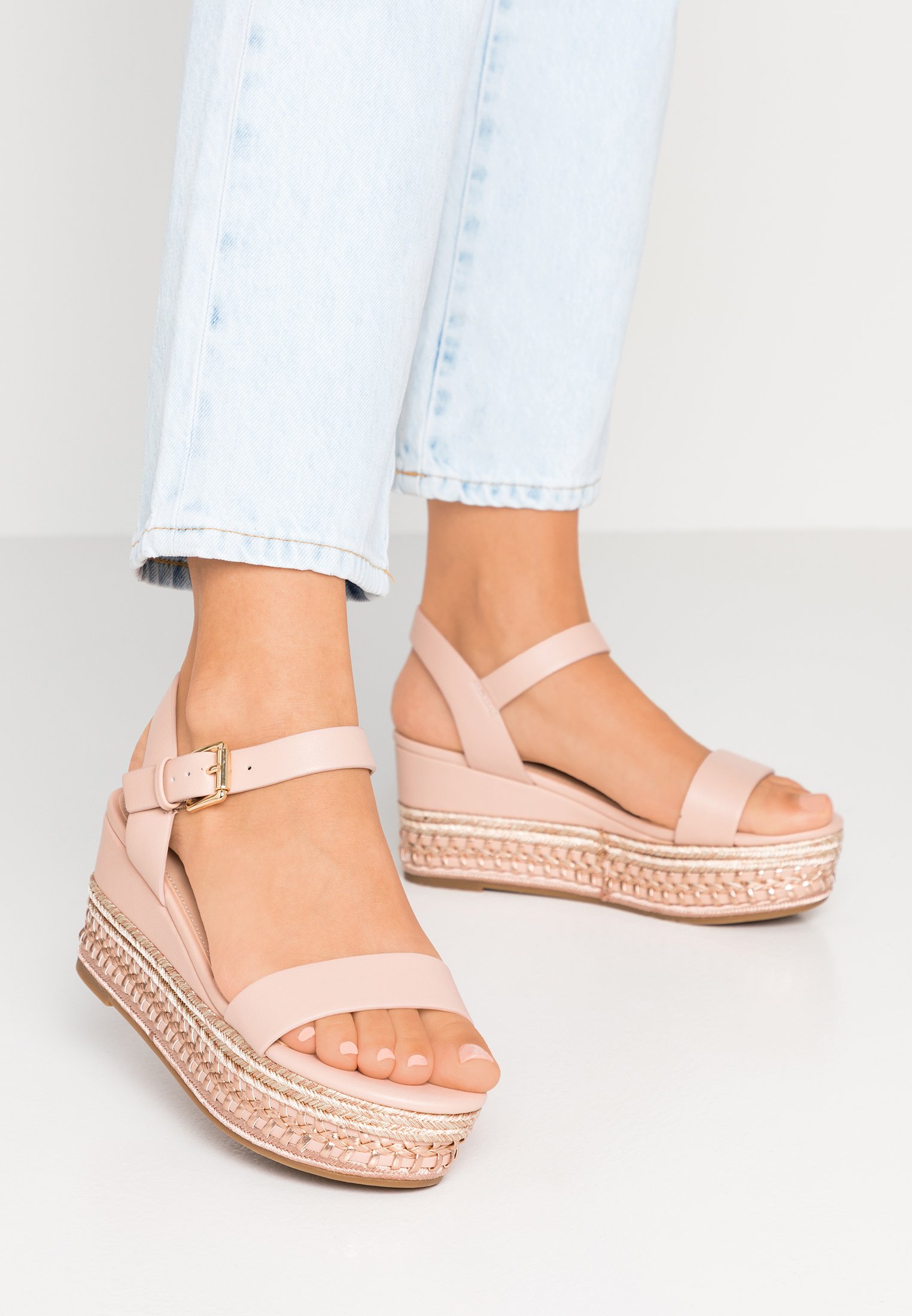 aldo mauma wedges