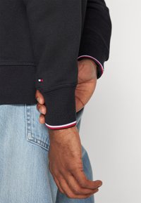 Tommy Hilfiger Sudadera - black