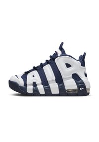 Nike Sportswear AIR MORE UPTEMPO KI BP - Sneakers - white midnight navy mtlc gold univ red