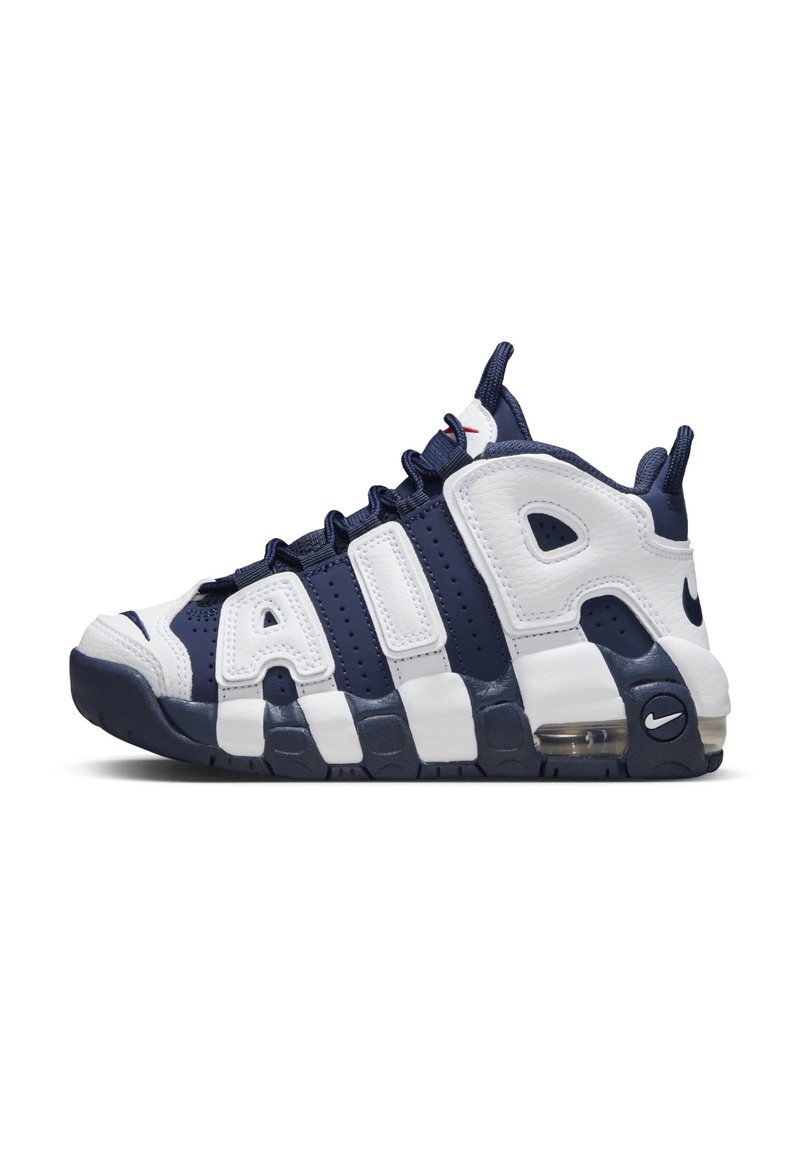 Nike Sportswear AIR MORE UPTEMPO KI BP - Sneakers - white midnight navy mtlc gold univ red