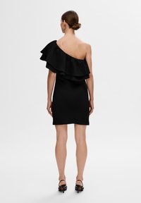 Selected Femme SLFIRENA ONE SHOULDER SHORT DRESS - Dzsörzéruha - black