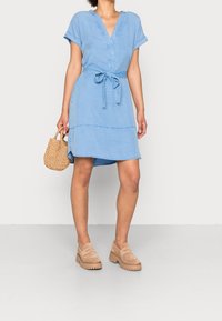 Esprit Vardagsklänning - light blue