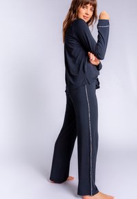 PJ Salvage Pyjamas - black