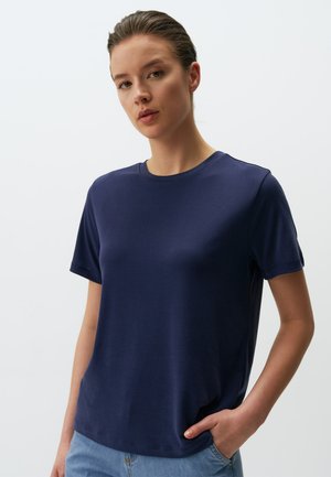 - T-shirt basic