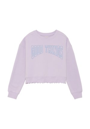 Lilla cropped sweatshirt med lange ærmer, der har blåt broderet tekst "GOOD THINGS" på forsiden og ribbet halsudskæring.