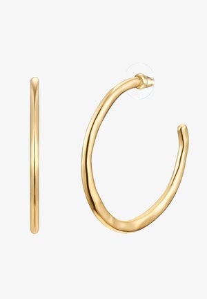 Cercei din aur cu un design neted și ondulat. Include un suport transparent pentru o purtare sigură. Prezintă un luciu subtil și o formă alungită.