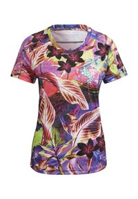 Krátký rukáv sportovní tričko s živým květinovým a listovým potiskem v purpurové, růžové, žluté a zelené barvě na texturované tkanině.