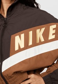 Nike Sportswear STREET - Bluză de trening - brown/light british tan/sail