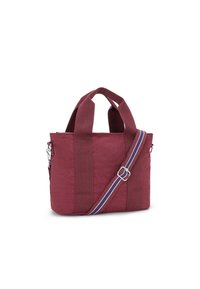Borsa tote bordeaux con manici doppi, tessuto testurizzato, tracolla regolabile a righe e finiture in metallo. Forma rettangolare.