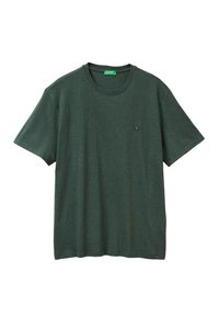 Zelené bavlněné tričko s krátkým rukávem a kulatým výstřihem. Obsahuje malé logo na hrudi a má běžný střih. Měkká textura.