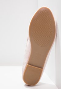 New Look Scarpe senza lacci - light pink