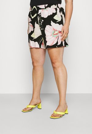 Shorts - black