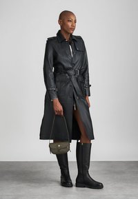 Bally CROSS - Bolso de mano - ficus/gold coloured