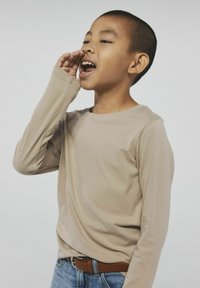 Name it REGULAR FIT - Ilgarankovis viršutinės dalies drabužis - pure cashmere