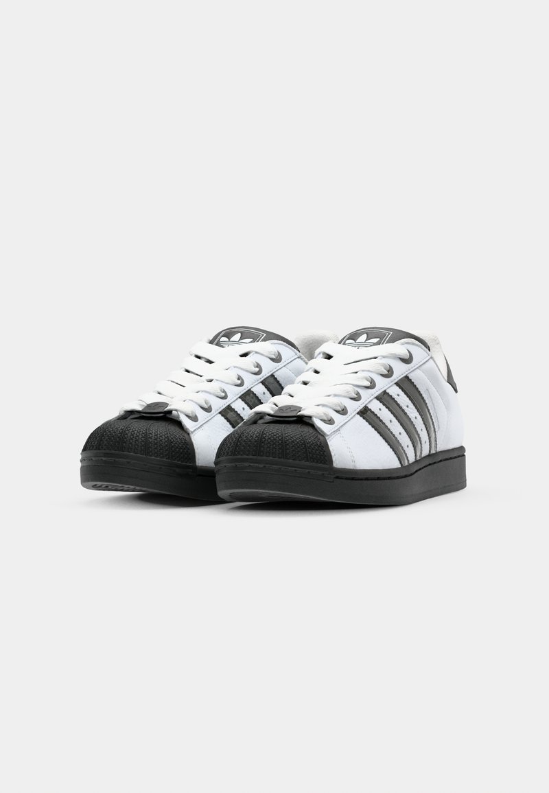 adidas Originals SUPERSTAR II UNISEX - Sportbaiai - footwear white/matte silver/core black/balta - Zalando.lt adidas Originals SUPERSTAR II UNISEX - Sportbaiai - footwear white/matte silver/core black/balta - Zalando.lt