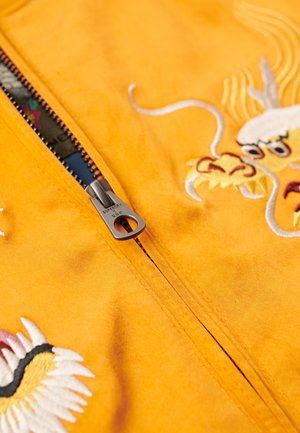 Superdry & Co IKAJAN EMBROIDERED - Giubbotto Bomber - golden ochre yellow