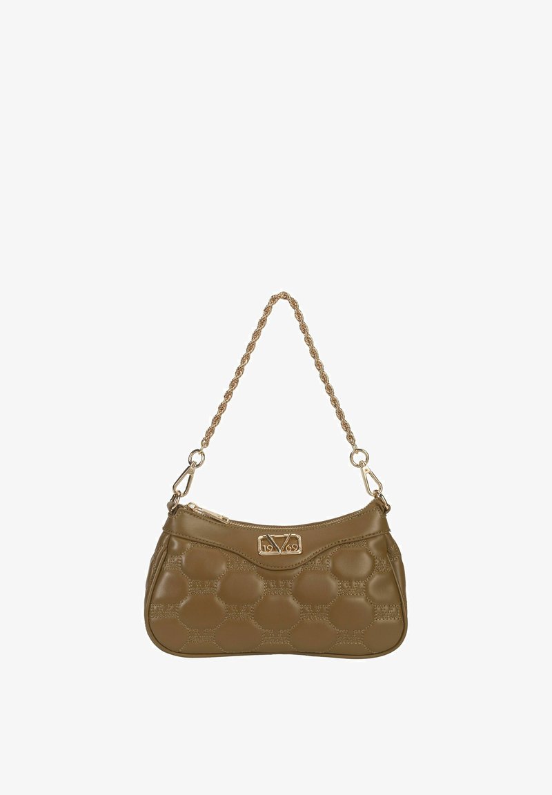 Olivgrüne Lederhandtasche mit gestepptem Design, goldenen Beschlägen und einer Kettenumhängetasche; verfügt über ein unauffälliges Logo auf der Vorderseite.