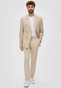 s.Oliver BLACK LABEL MIT SCHMALEM BEIN - Chino - beige