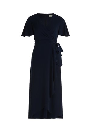 Granatowa sukienka kopertowa z miękkiej tkaniny, z krótkimi falbaniastymi rękawami, wiązanym talią i zwiewną spódnicą o ukośnym dole.