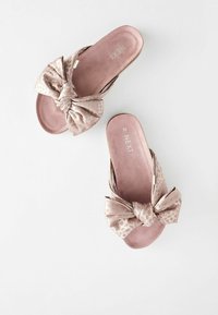 Next BOW - REGULAR FIT - Natikače - pink animal